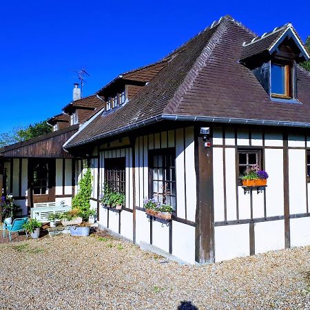 Bed and Breakfast L'Atelier Au Jardin D'Isabelle Fatouville-Grestain Exteriér fotografie