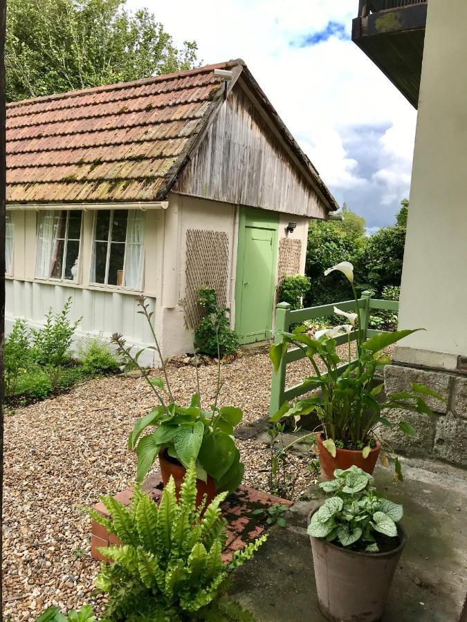 Bed and Breakfast L'Atelier Au Jardin D'Isabelle Fatouville-Grestain Exteriér fotografie