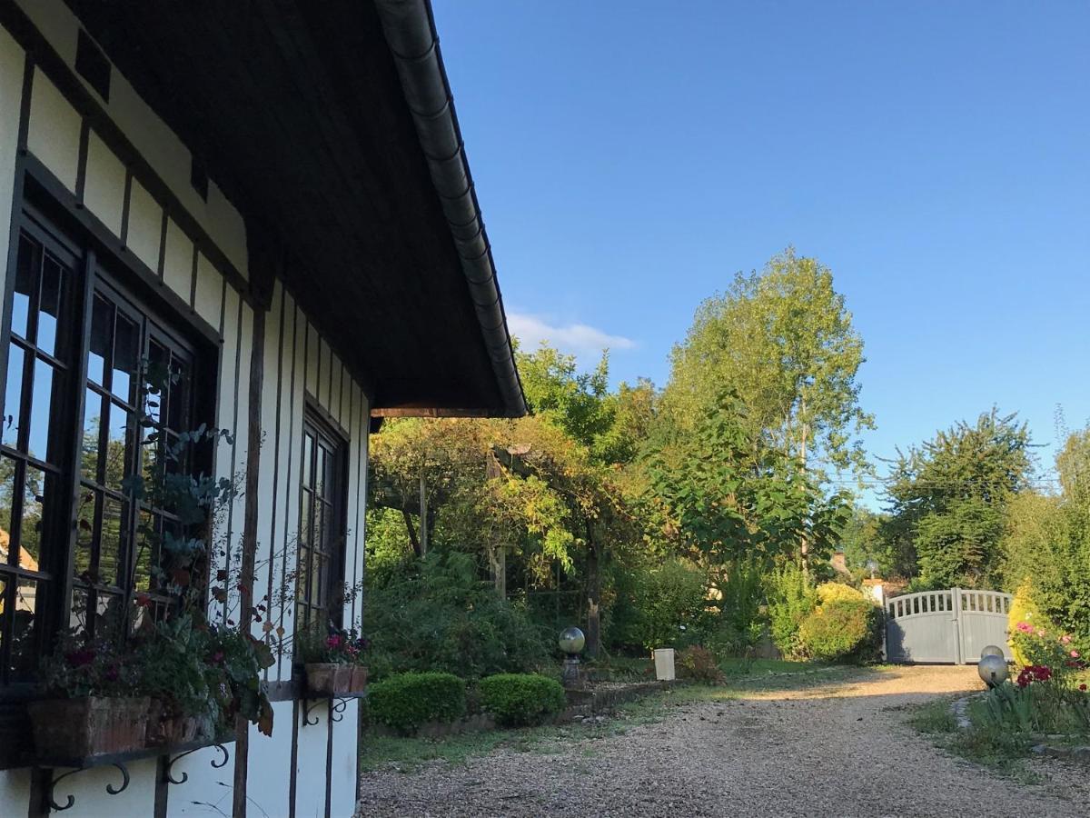 Bed and Breakfast L'Atelier Au Jardin D'Isabelle Fatouville-Grestain Exteriér fotografie